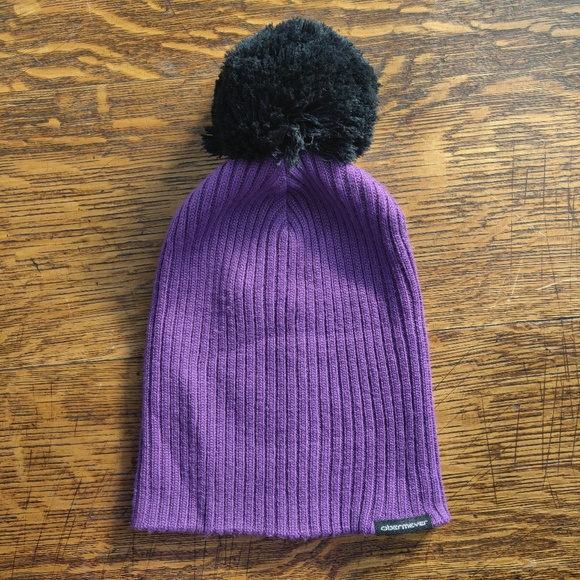 Obermeyer Wool Blend Ladies Purple Pom Winter Hat